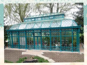 Glass Greenhouse: The Perfect Fusion Of Nature And Architecture